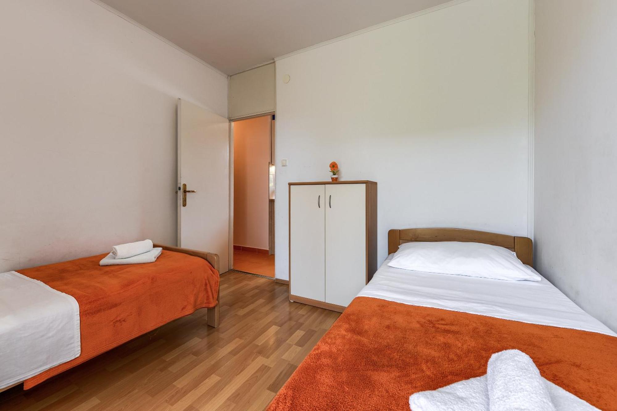 Apartments Andi Petrcane Room photo