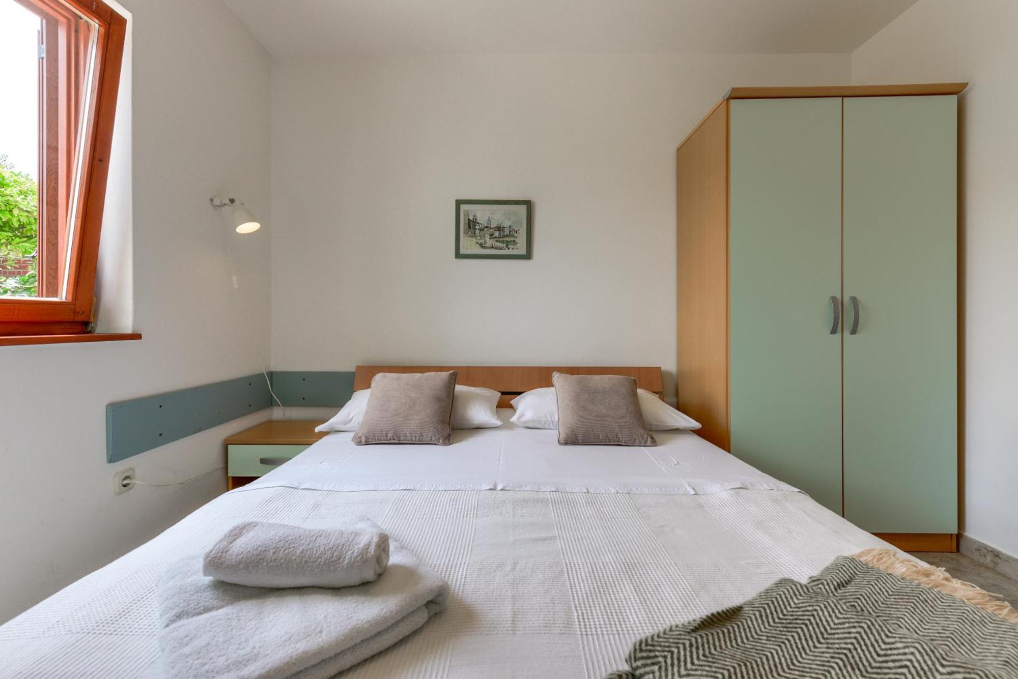 Apartments Andi Petrcane Room photo